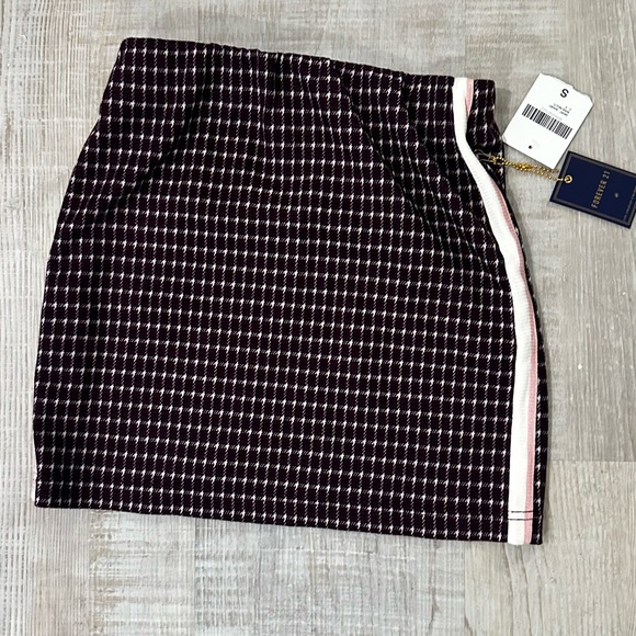 Forever 21 Black and White Plaid Mini Skirt - Picture 1 of 3